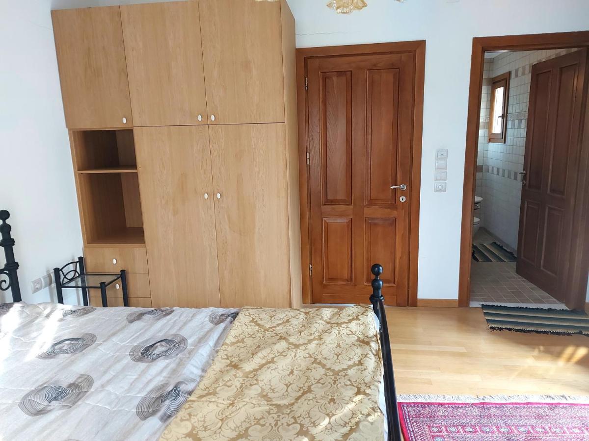 Apartamento Xenios Petritis Levádeia Exterior foto