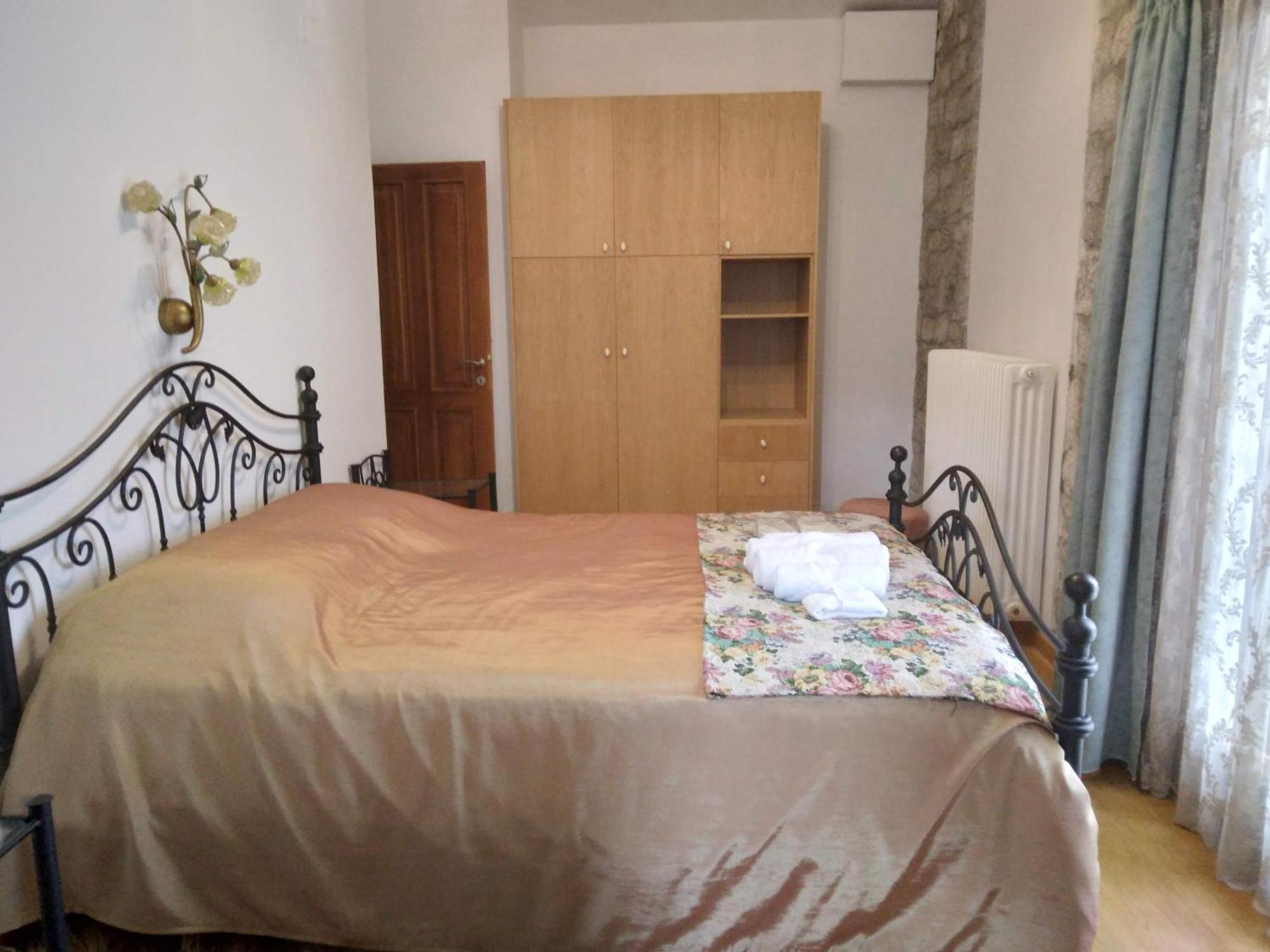 Apartamento Xenios Petritis Levádeia Exterior foto